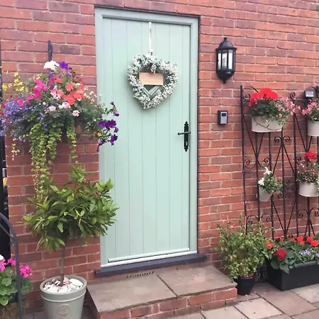 The White House Garden Cottage Morley  Экстерьер фото